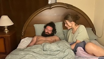 Kỹ Năng Bj Của Mẹ Kế Cơ Bắp Để Lại Điều Gì Đó Mong Muốn
