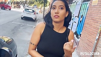 Prisangel, Una Sensual Adolescente Colombiana, Besa Apasionadamente Y Monta La Verga De Torbe En Este Caliente Video